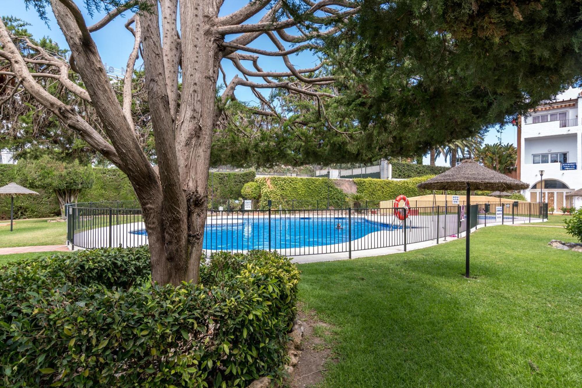 Renovated Apartment On Beachside With Pool Nerja Eksteriør billede