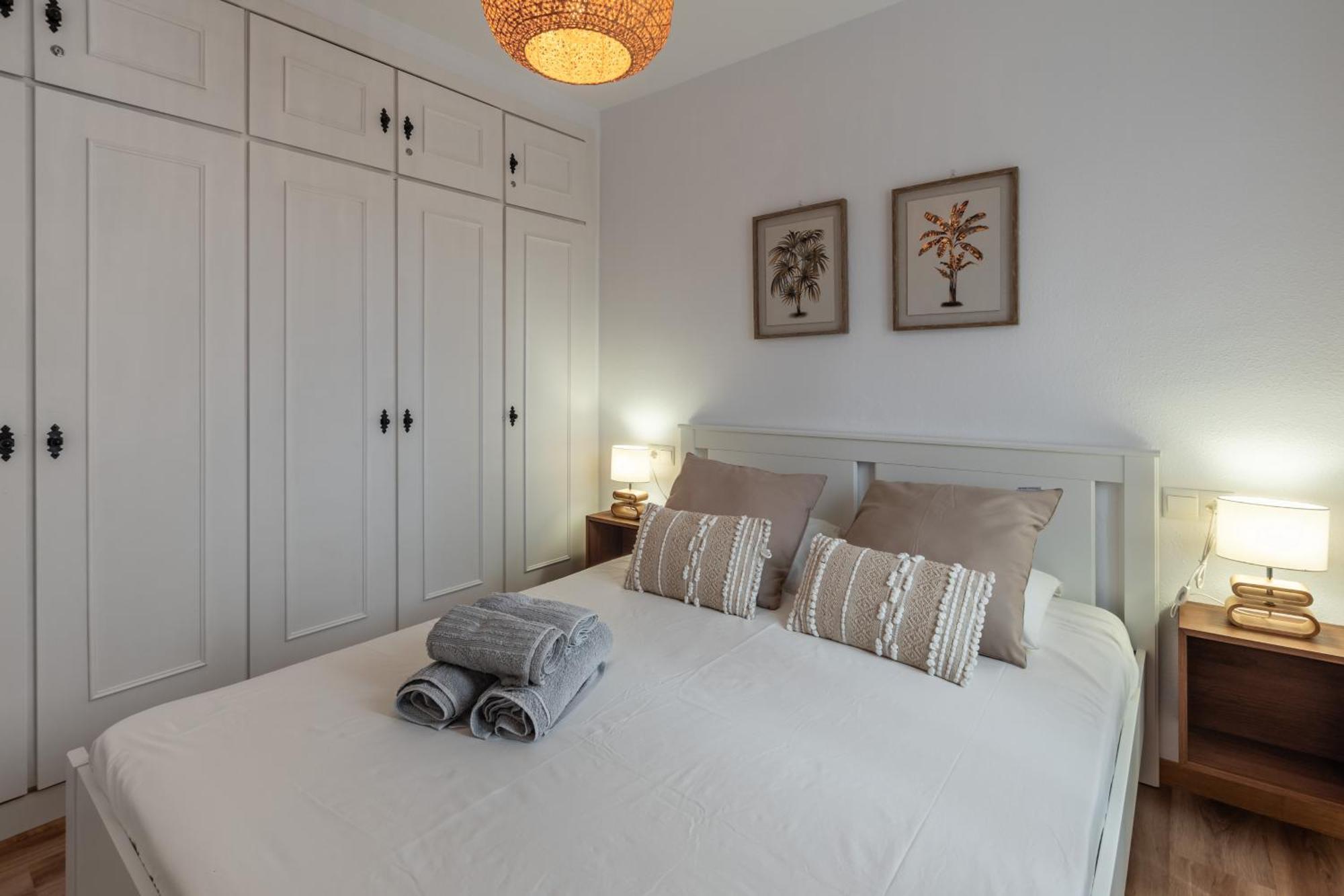 Renovated Apartment On Beachside With Pool Nerja Eksteriør billede
